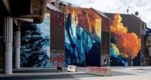 Nean Kingdom: Ο Street Artist που μεταμορφώνει τις πόλεις σε καμβάδες ονείρων