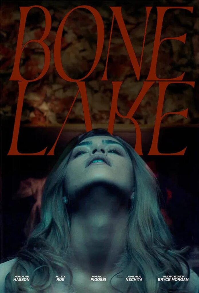 Το Bone Lake με την Maddie Hasson