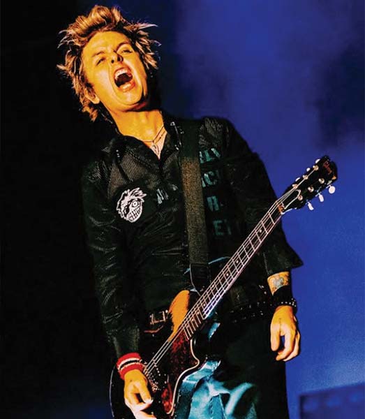 O Billie Joe Amstrong ξεσήκωσε το O.A.K.A | Φωτογραφία ejekt.gr