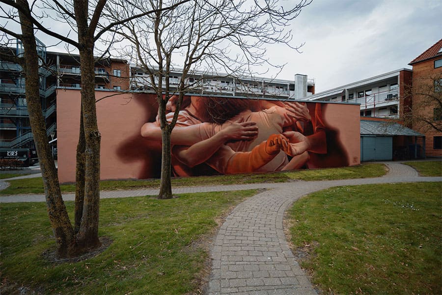 H τοιχογραφία "Tilsammen", έναν τίτλο που σημαίνει "μαζί" στα Δανέζικα απο τον καλλιτέχνη Telmo