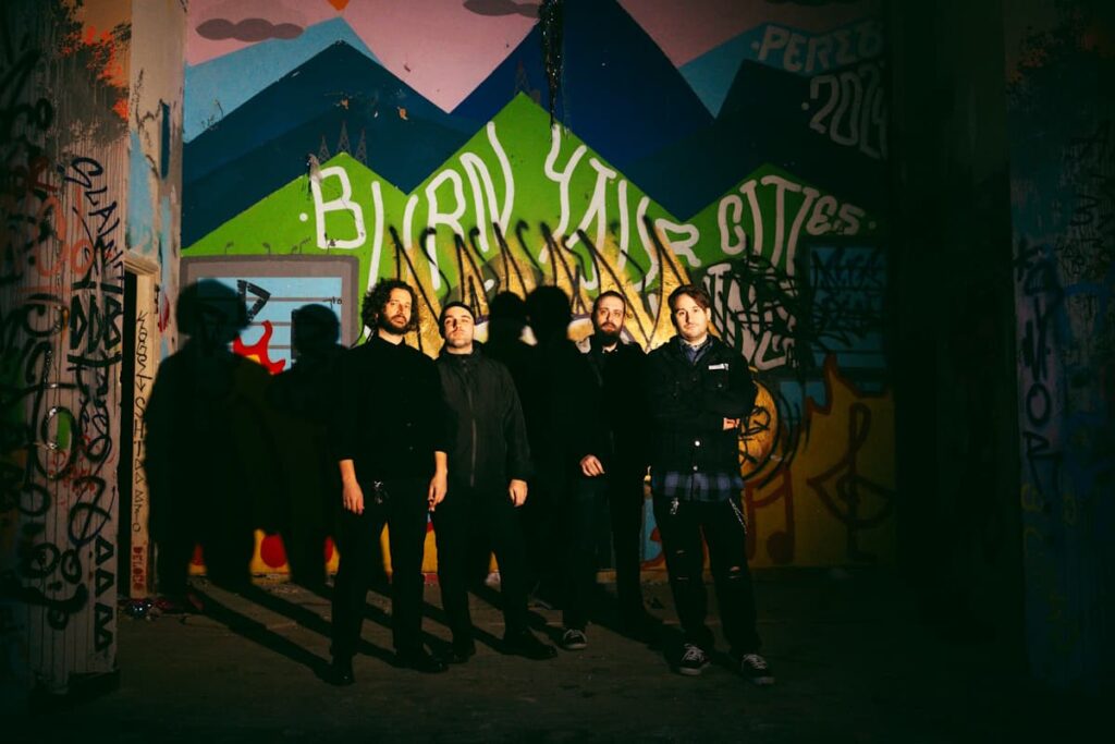 Το νέο άλμπουμ των Honeybadger κυκλοφορεί στις 19 Οκτωβρίου 2025, τα μέλη του συγκροτήματος