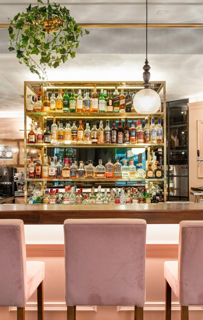 10 Κορυφαία Cocktail Bars στη Θεσσαλονίκη: Urban Drinking Guide