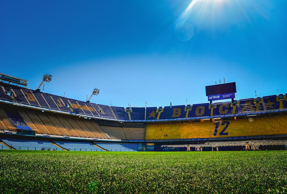 άποψη του σταδίου La Bombonera της Boca Juniors στις γειτονιές του Μπουένος Άιρες