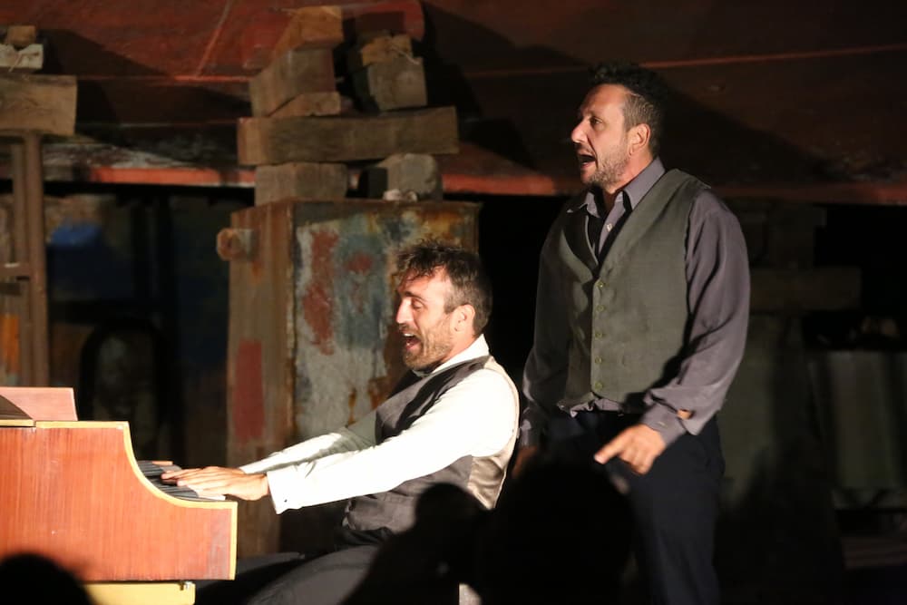 8 Χρόνια Lemon: Μια Ξεχωριστή Παράσταση και μια Special Piano Night στα Βριλήσσια