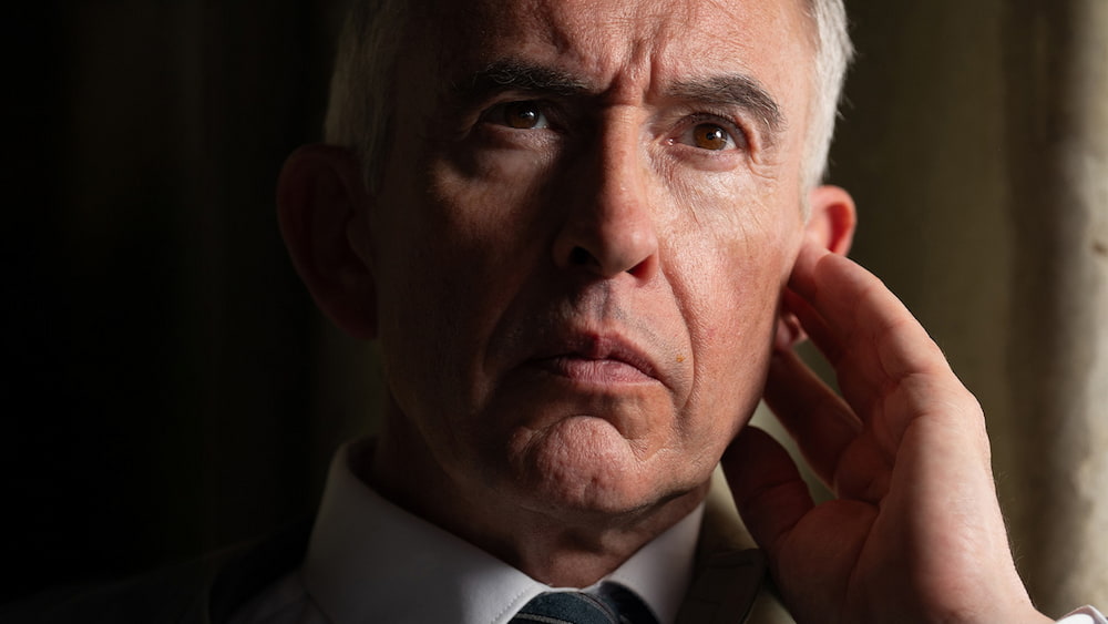 Legends: Το νέο αστυνομικό έπος του Netflix με τον Steve Coogan
