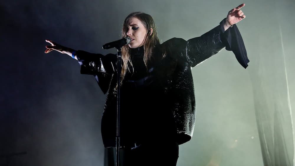 Lykke Li live στο Ηρώδειο: Ένα Συναυλιακό Απωθημένο Ετών Σβήνει Κάτω από την Ακρόπολη
