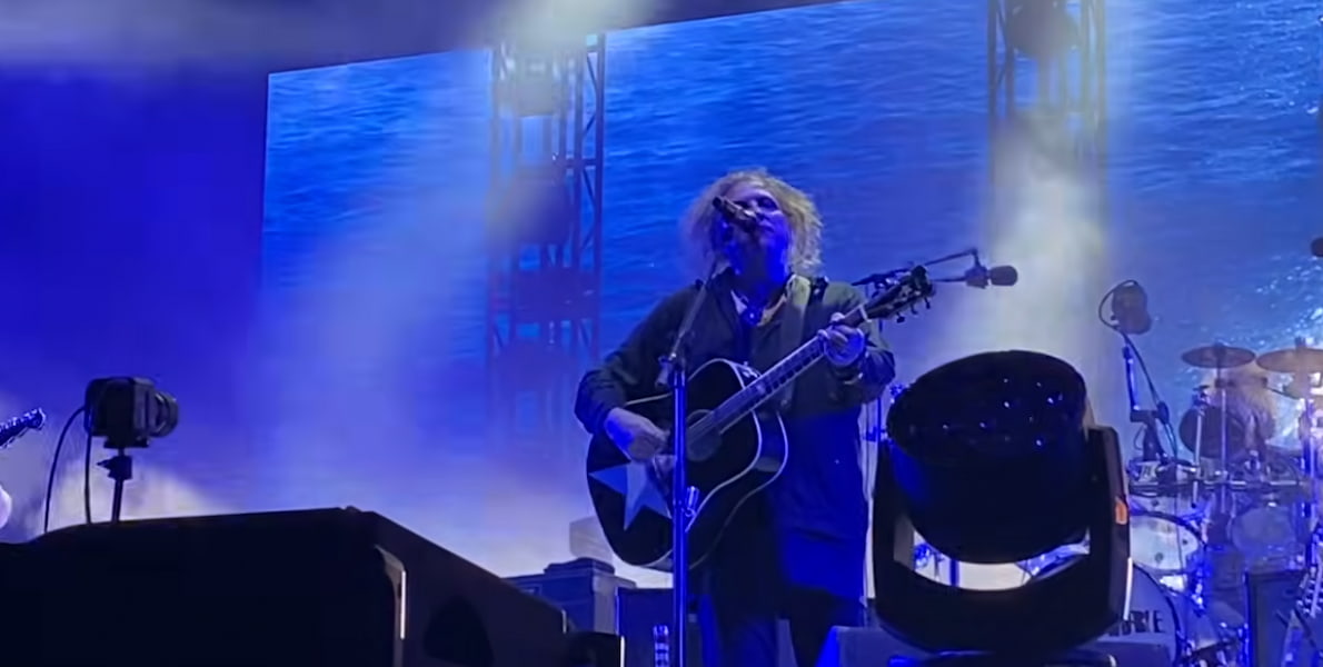The Cure στο ΟΑΚΑ: Η γλυκιά μελαγχολία μιας συναυλίας που νίκησε τον χρόνο The Cure στο ΟΑΚΑ: Η γλυκιά μελαγχολία μιας συναυλίας που νίκησε τον χρόνο