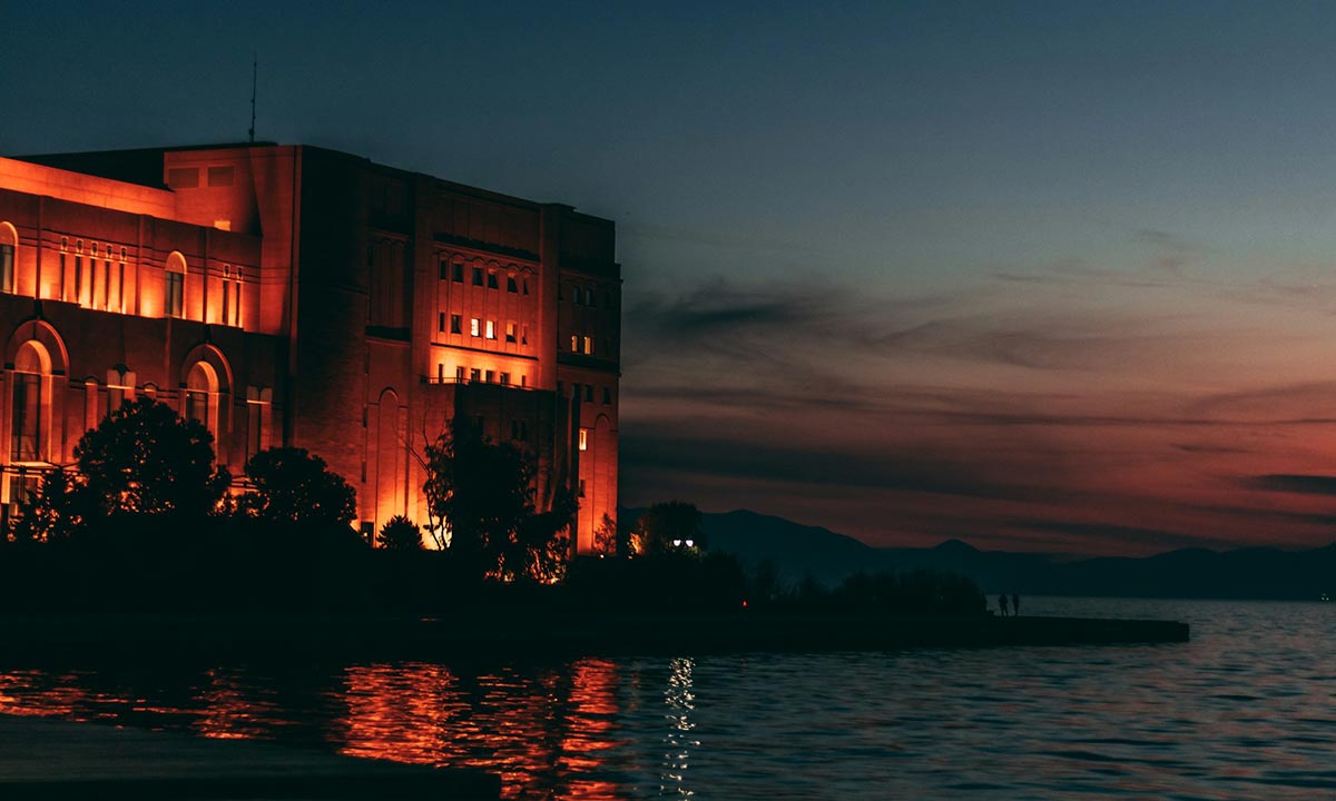 Σινεμά με Θέα: Η ταράτσα του Μεγάρου Μουσικής Θεσσαλονίκης μετατρέπεται στο απόλυτο θερινό spot Σινεμά με Θέα: Η ταράτσα του Μεγάρου Μουσικής Θεσσαλονίκης μετατρέπεται στο απόλυτο θερινό spot