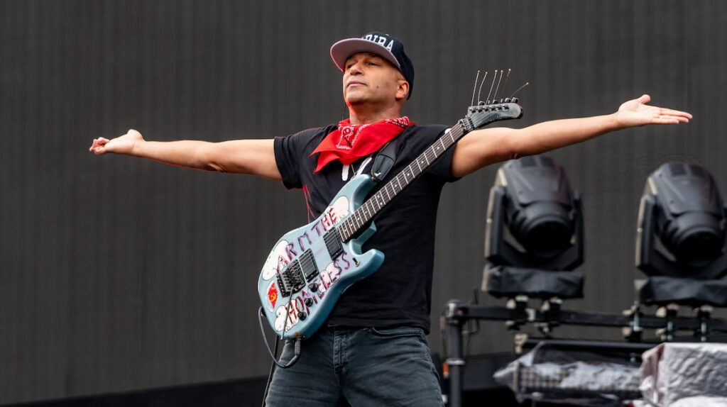 Tom Morello: Νέο άλμπουμ με Serj Tankian & Kneecap - Ακούστε το "Date Night"