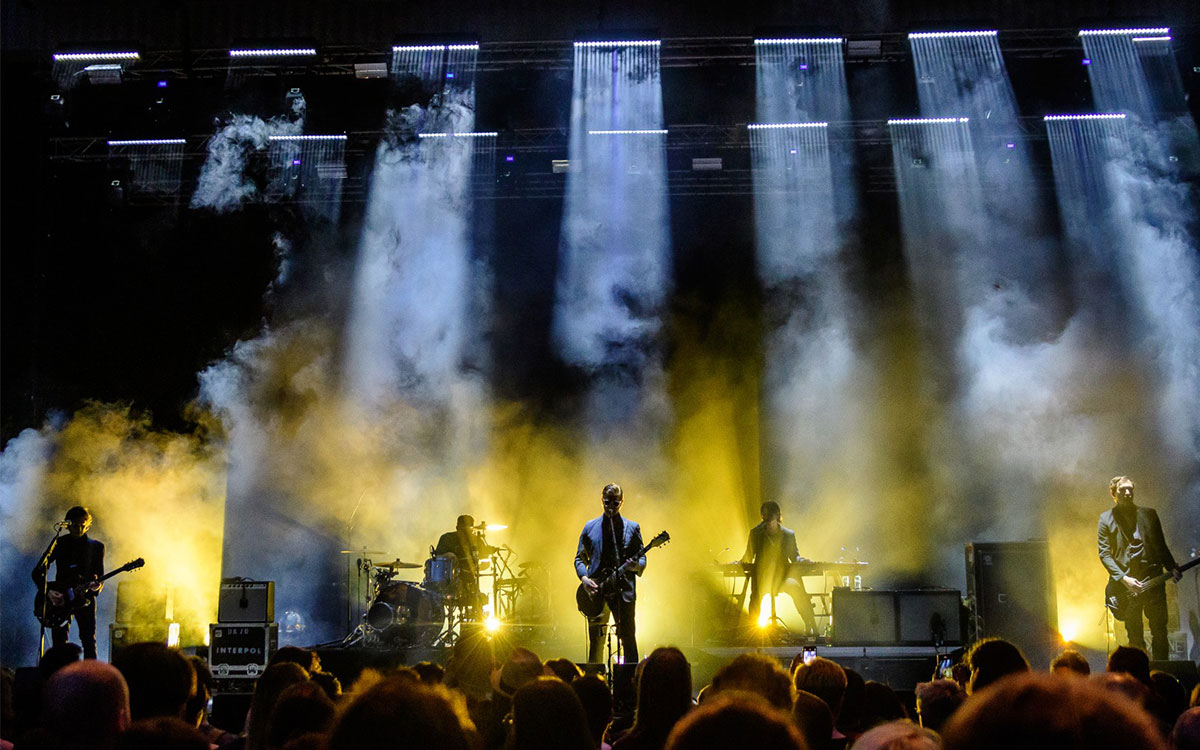 Interpol – "This Mirror Weighs A Ton": Η κορυφαία επιστροφή στη Νέα Υόρκη που θυμίζει "Antics"